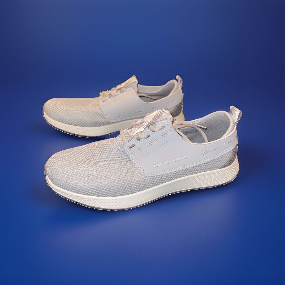 Sperry Women's 7 Seas 3-Eye Boating Shoe Gray Size 9.5